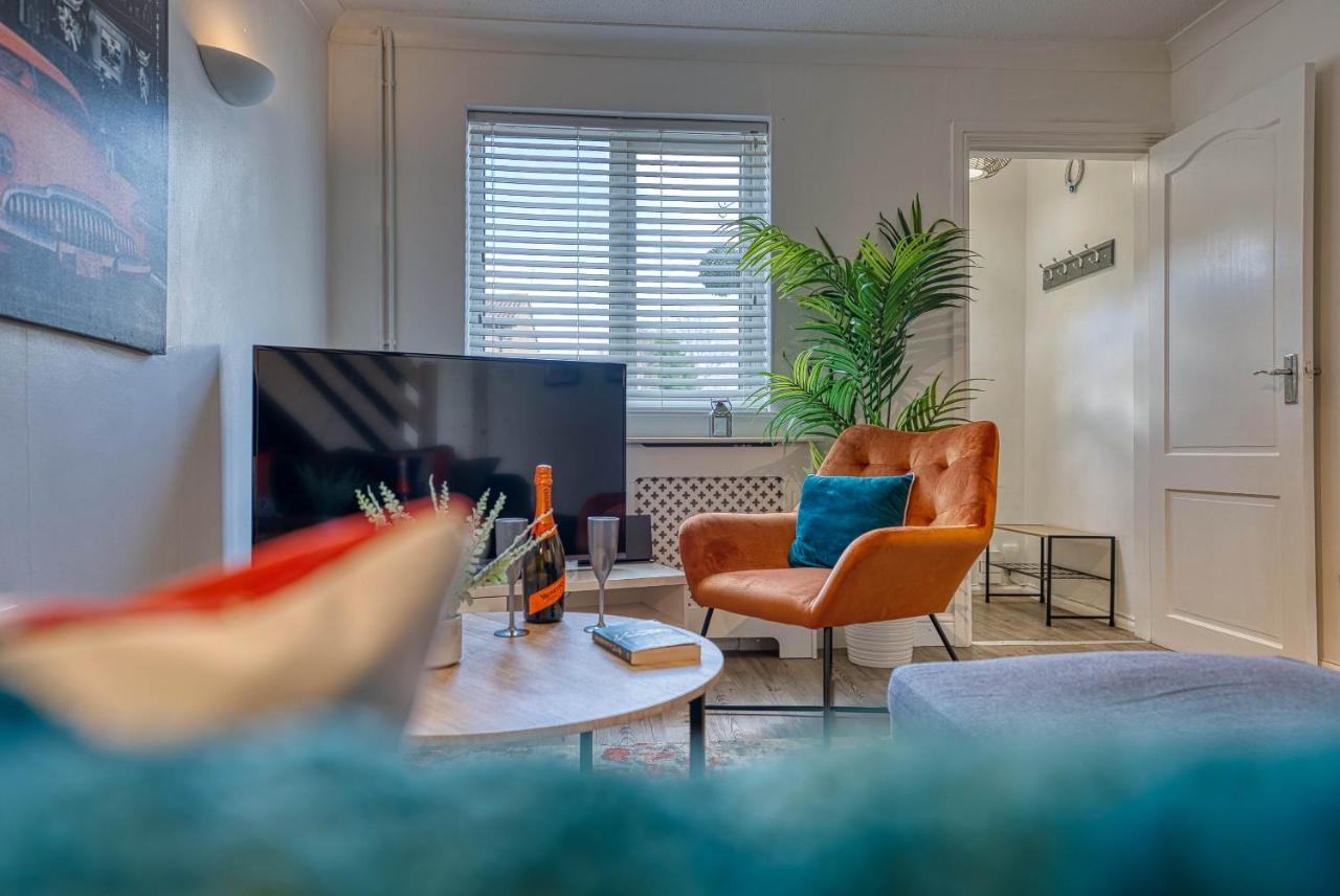 Capri 13 Sa - Contemporary 2 Bedroom House In Loughborough With Free Parking, Close To Loughborough University & M1 Motorway Екстер'єр фото