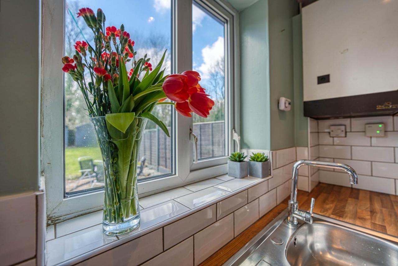 Capri 13 Sa - Contemporary 2 Bedroom House In Loughborough With Free Parking, Close To Loughborough University & M1 Motorway Екстер'єр фото